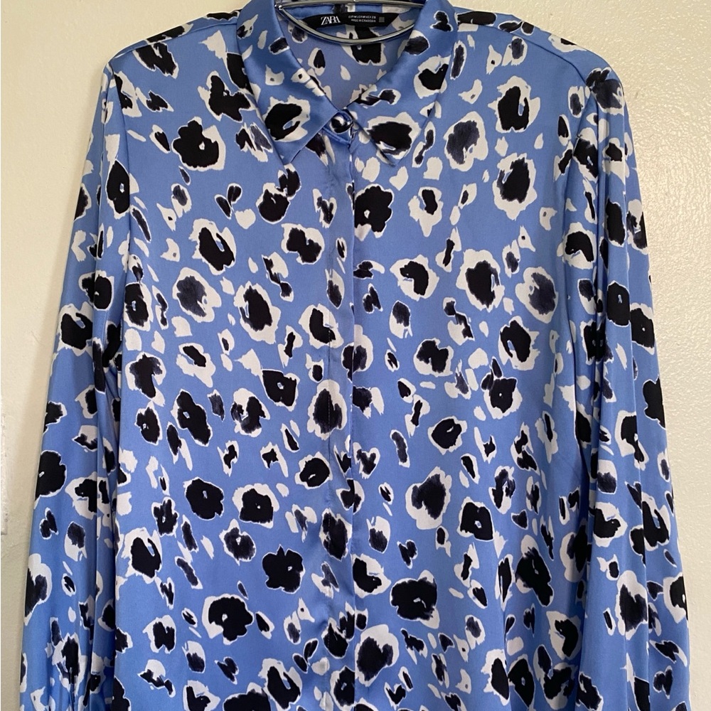 Zara Blue and Black Patterned Top